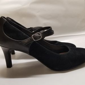 Clarks Collection black Suede Pumps, Dancer Reese